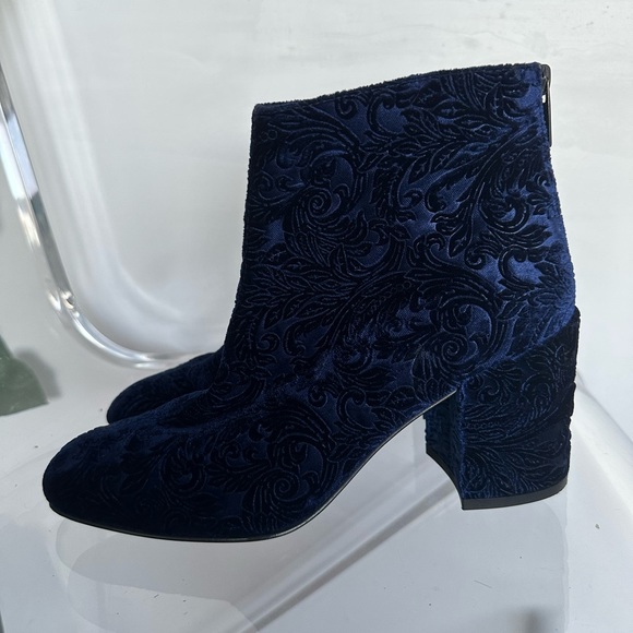 Stuart Weitzman booties - Picture 3 of 7
